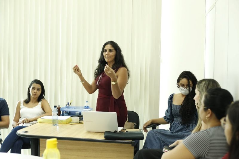 REUNIÃO ENTRE A EQUIPE TÉCNICA E DIRETORIA DA POLICLÍNICA REGIONAL DE BRUMADO E A SECRETARIA DE SAÚDE DE MACAÚBAS